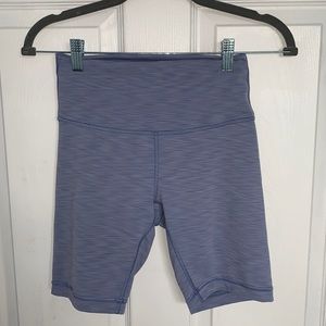 Wunder Train High Rise Short 8” size 6